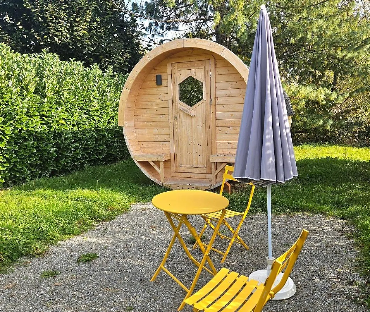 Camping De Charlieu Campsite