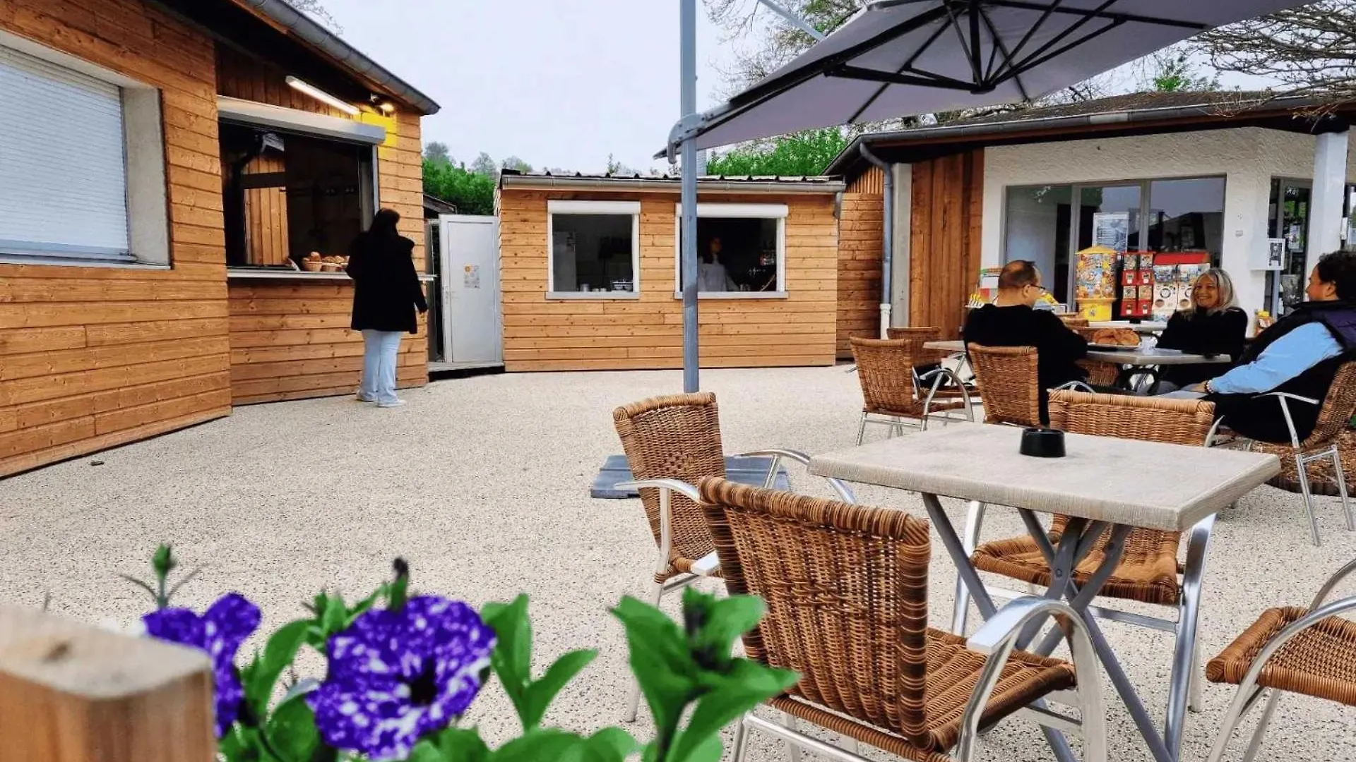 Camping De Charlieu - Mobile Home